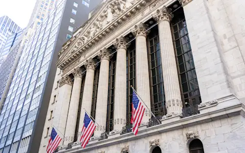 New York Stock Exchange facade with flags, symbol of a stablecoin issuer going public